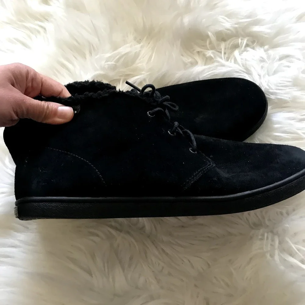 Cole Haan  Black Suede Faux Fur Lined Chukka Ankle Boots Lace Up C20842 Size 10
